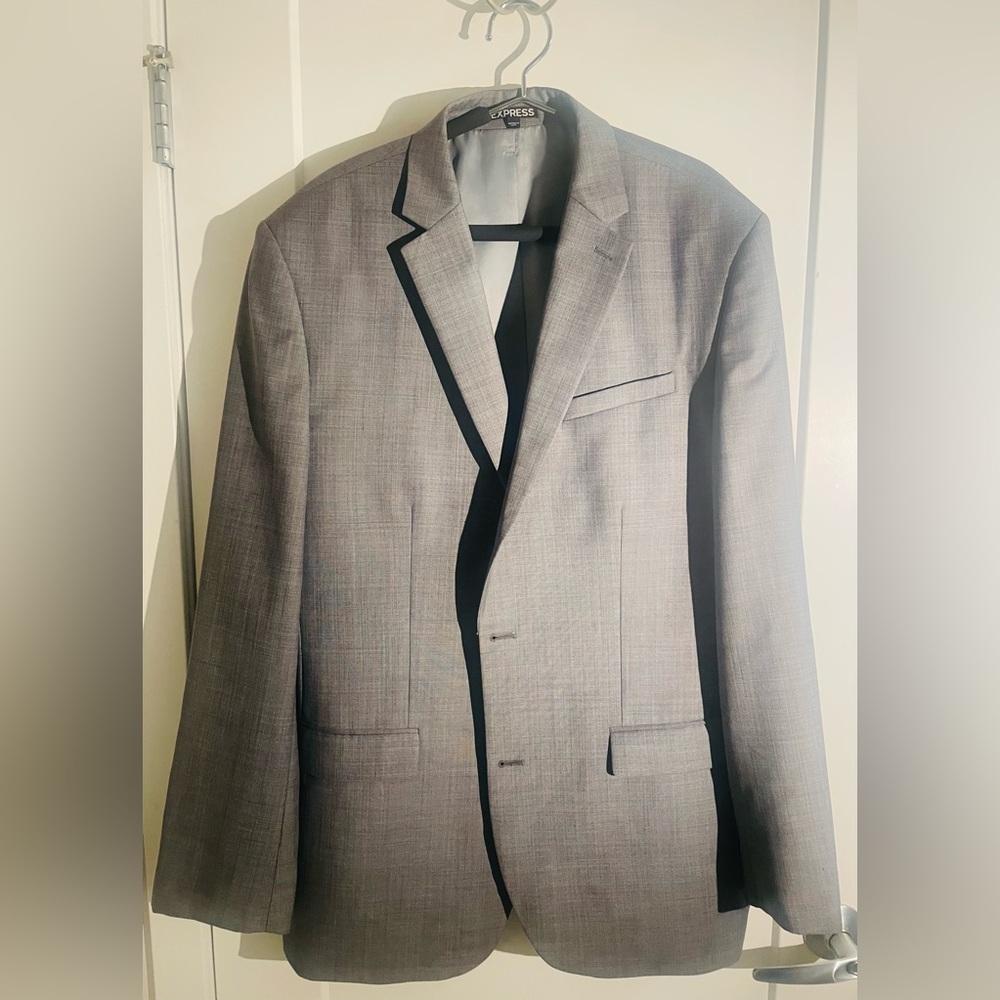 Express Modern Producer suit coat with pants. Light Gray